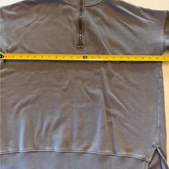 Aerie Woman’s Khaki Green Half-Zip Sweatshirt Size Medium - Picture 5 of 7